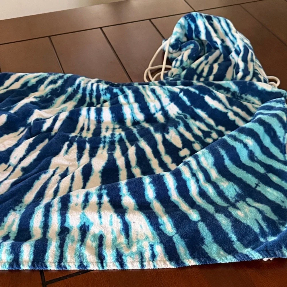 Sun & Sky Beach Towel & Attached Backpacks